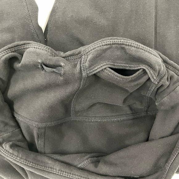 Women’s Athleta Ankle Leggings Black with Drawstring and Key Pocket Size Small - Picture 10 of 10